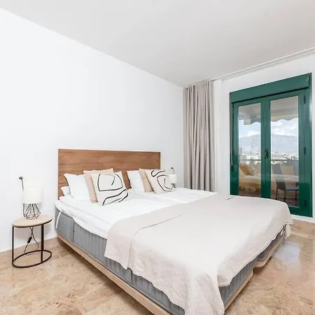 Walk To & Great Pool At Jazmines Rdr343 Marbella