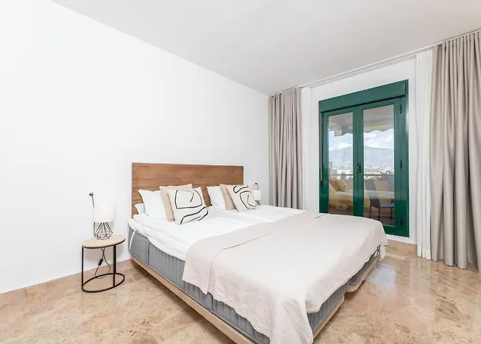 Walk To & Great Pool At Jazmines Rdr343 Marbella